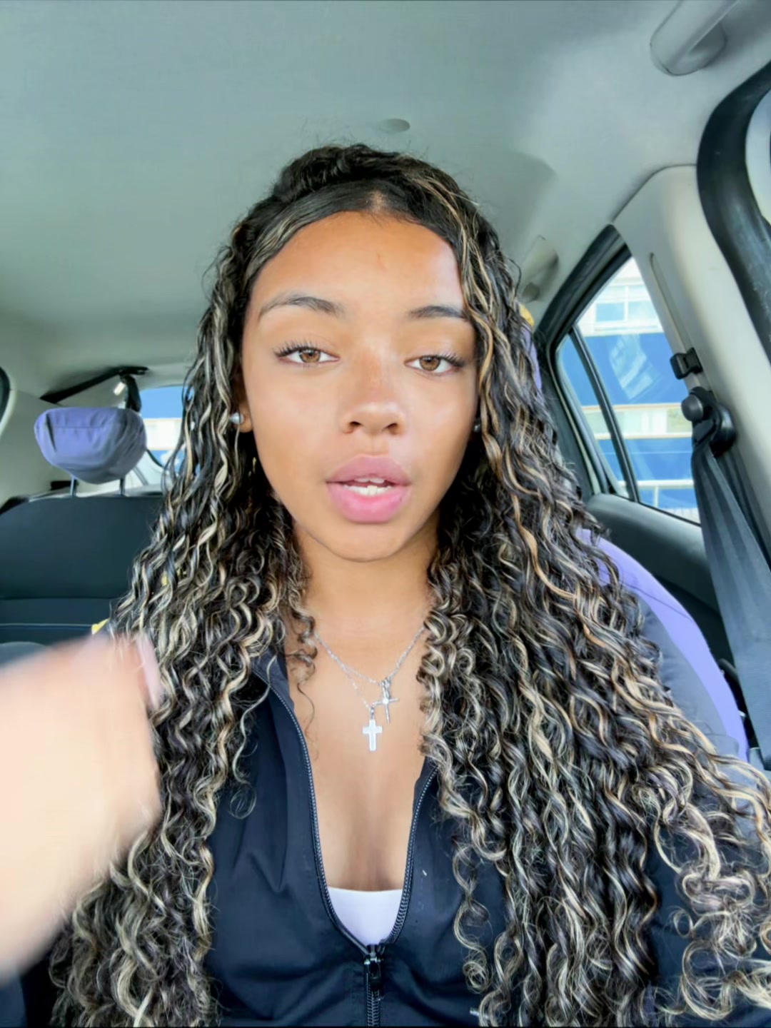 @leesliesanchezz