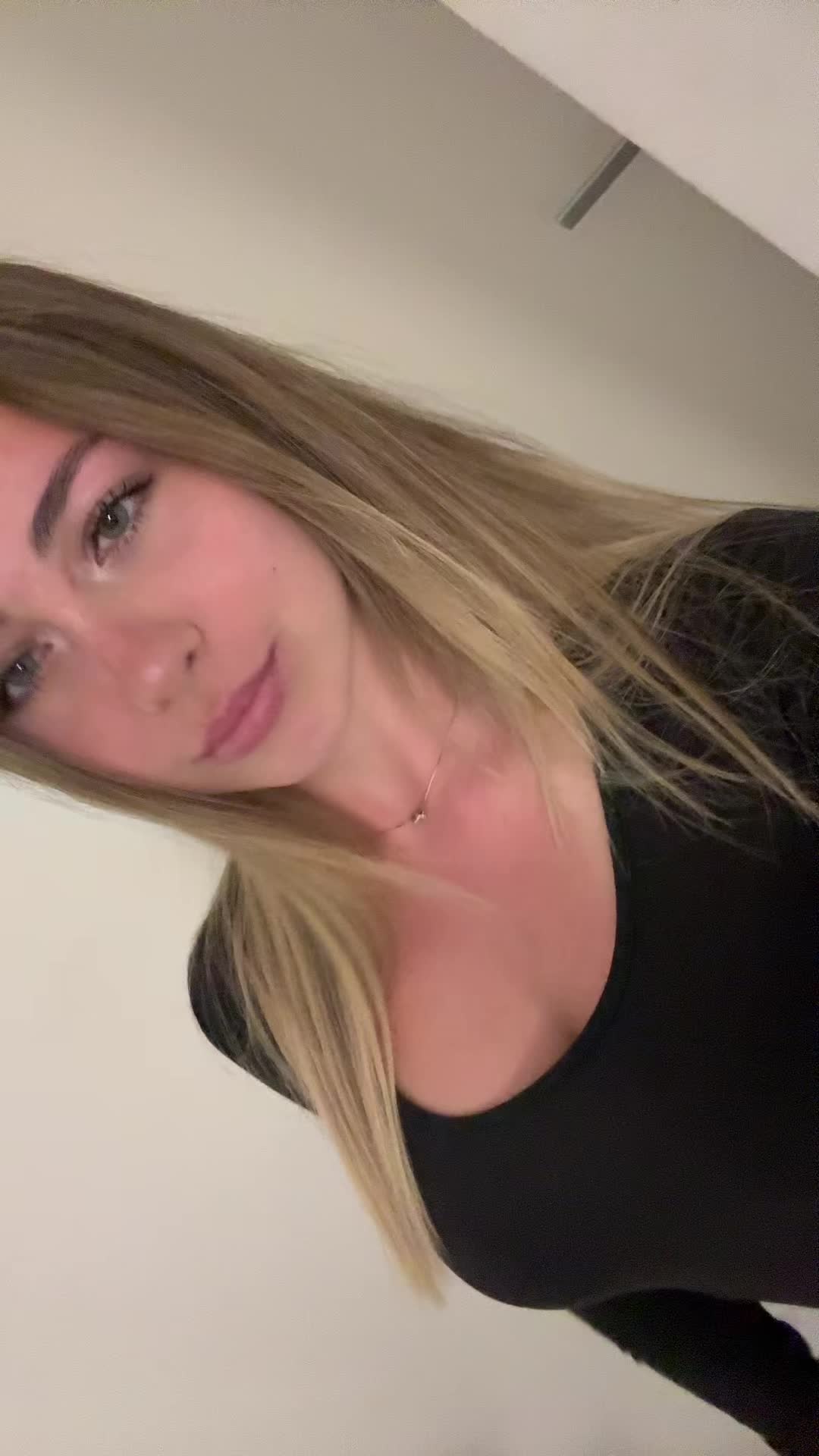 @vi
