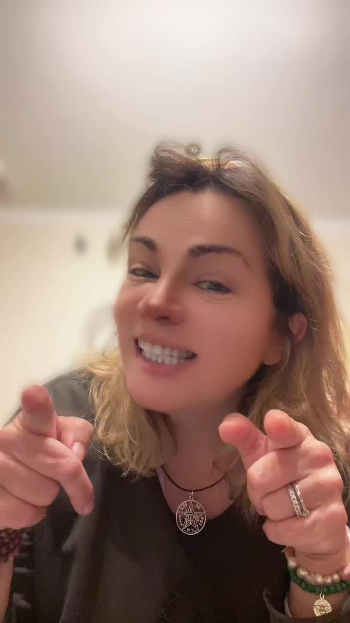 @María