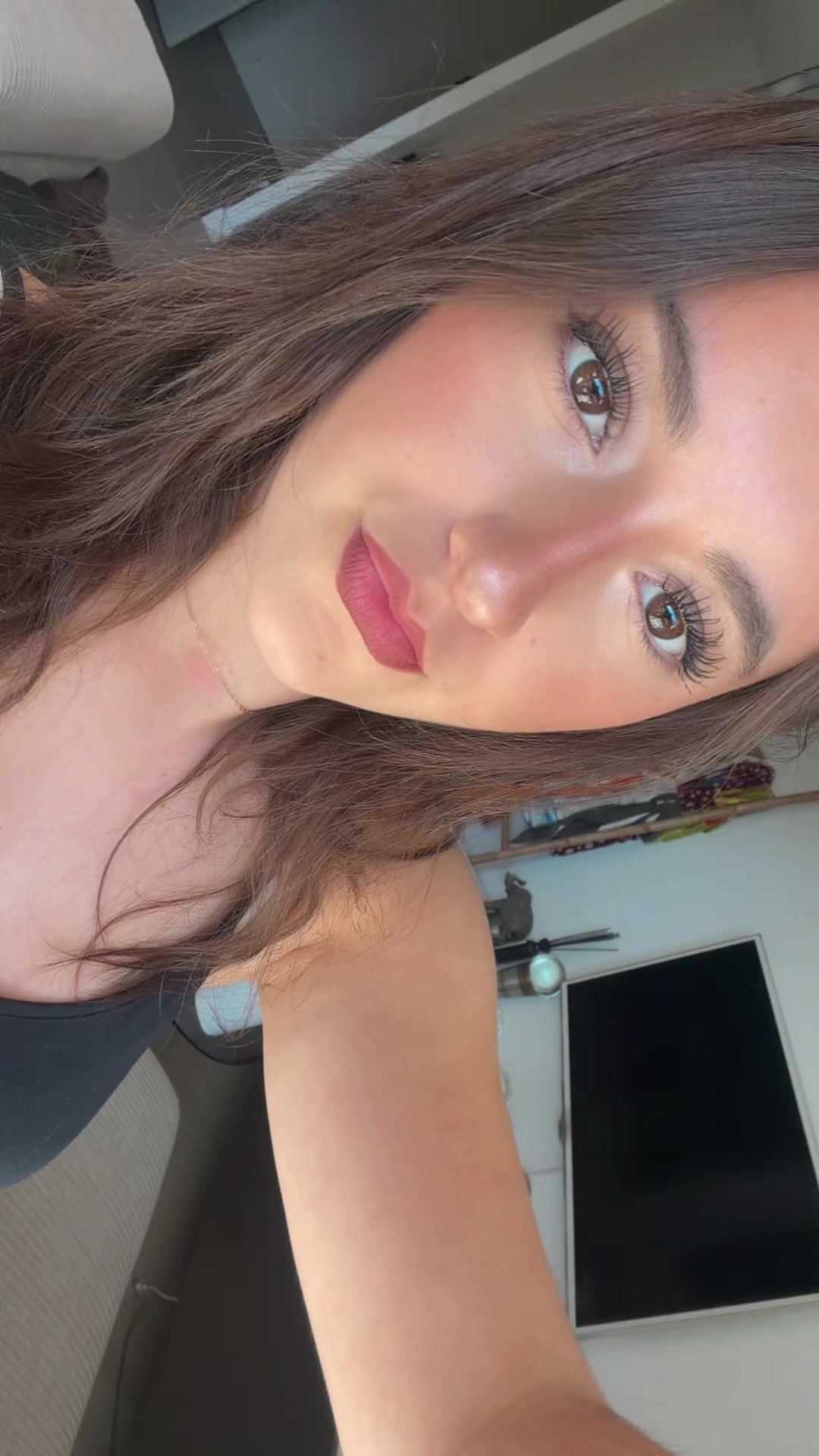 @𝐀𝐧𝐚𝐞𝐥𝐥𝐞