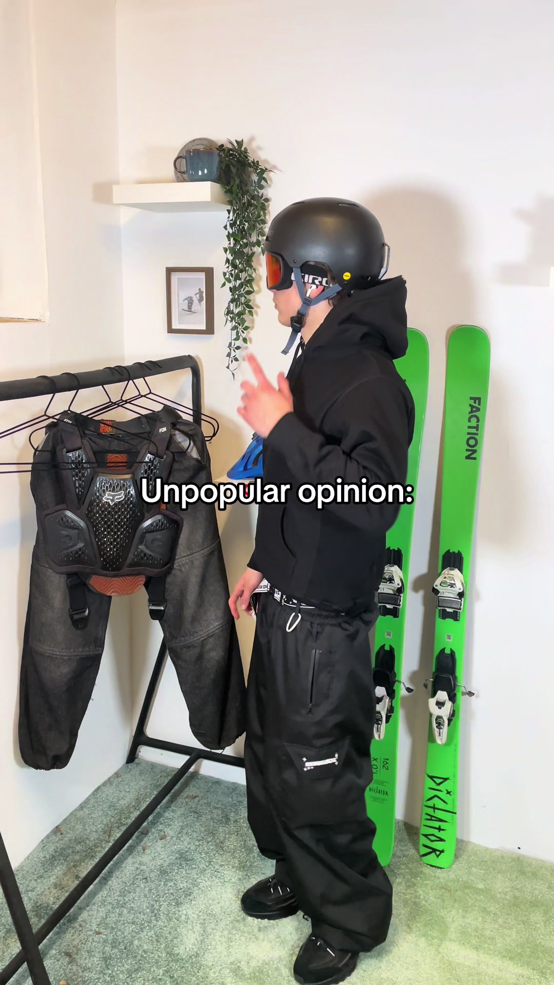 @Threadspants