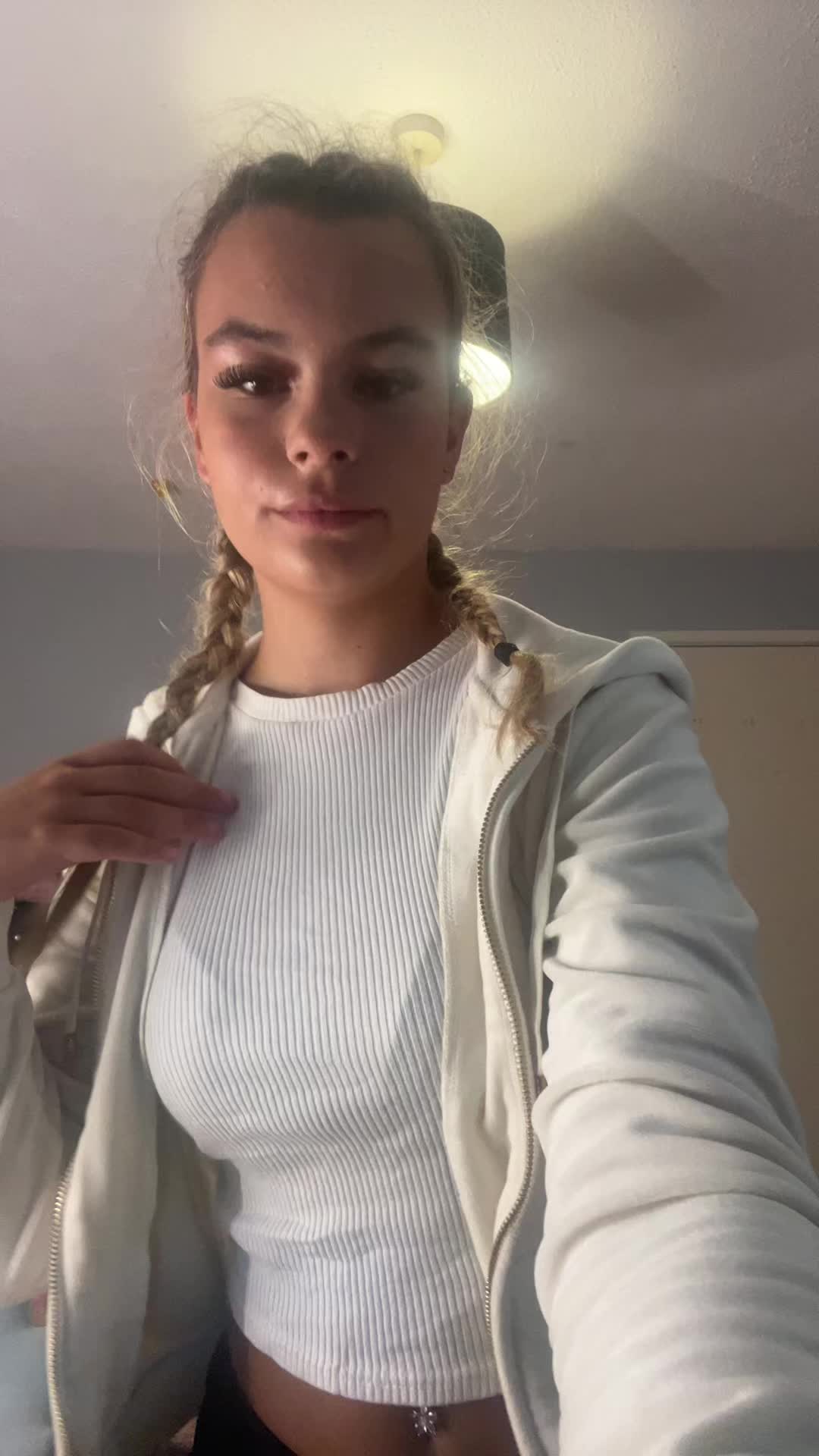 @t1lly_x0