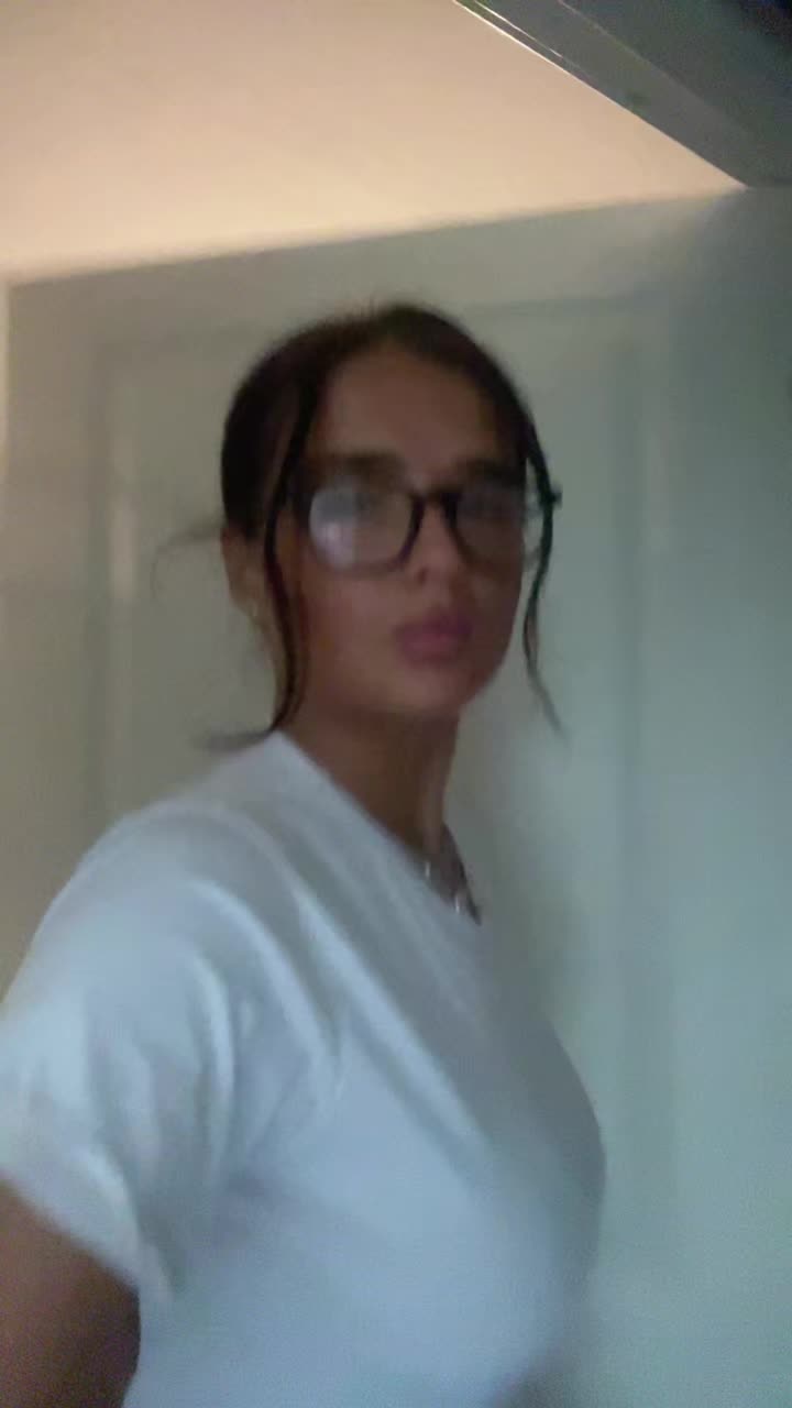 @𝒦𝒶𝓇𝓁𝑒𝓎