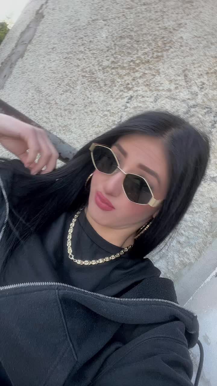 @V A N Y💋