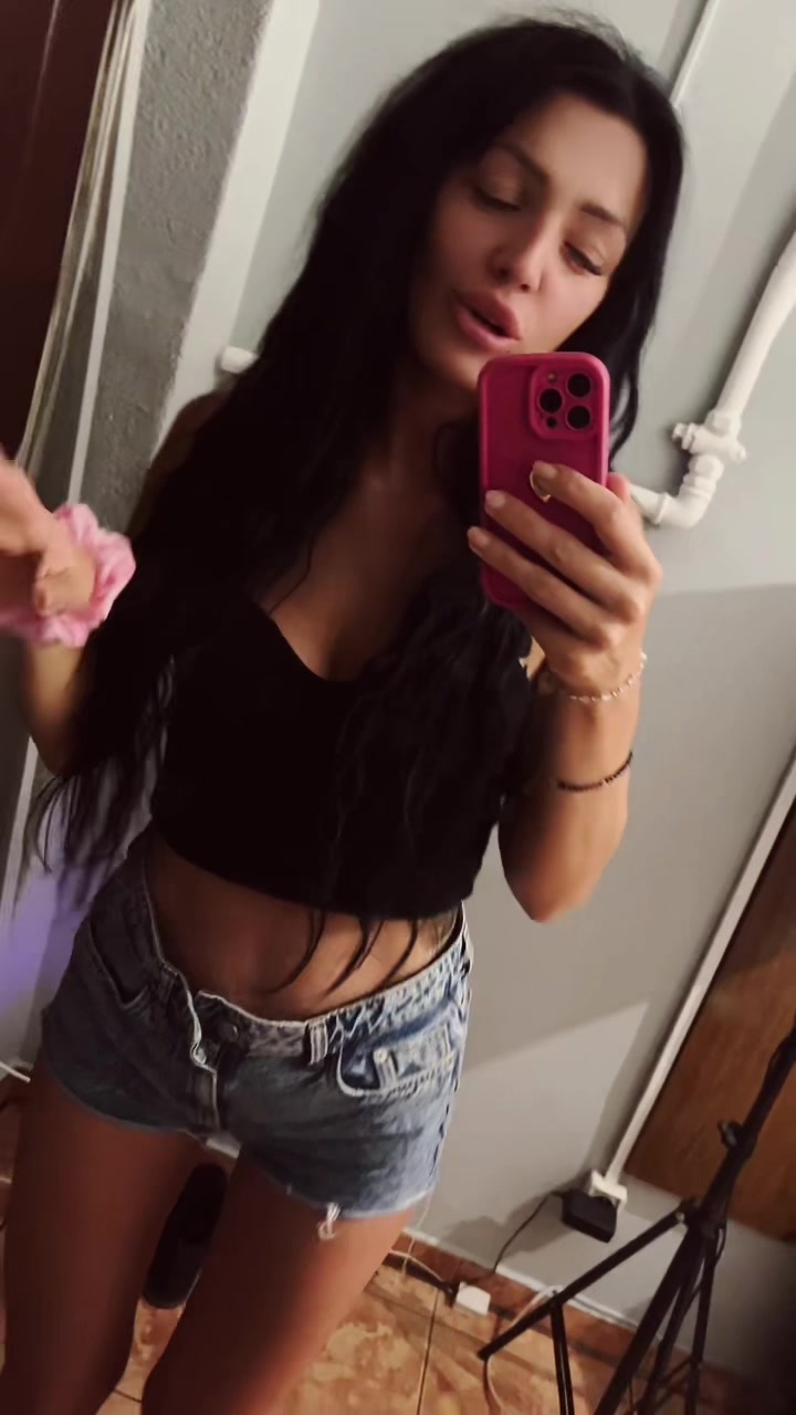 @Angela Na