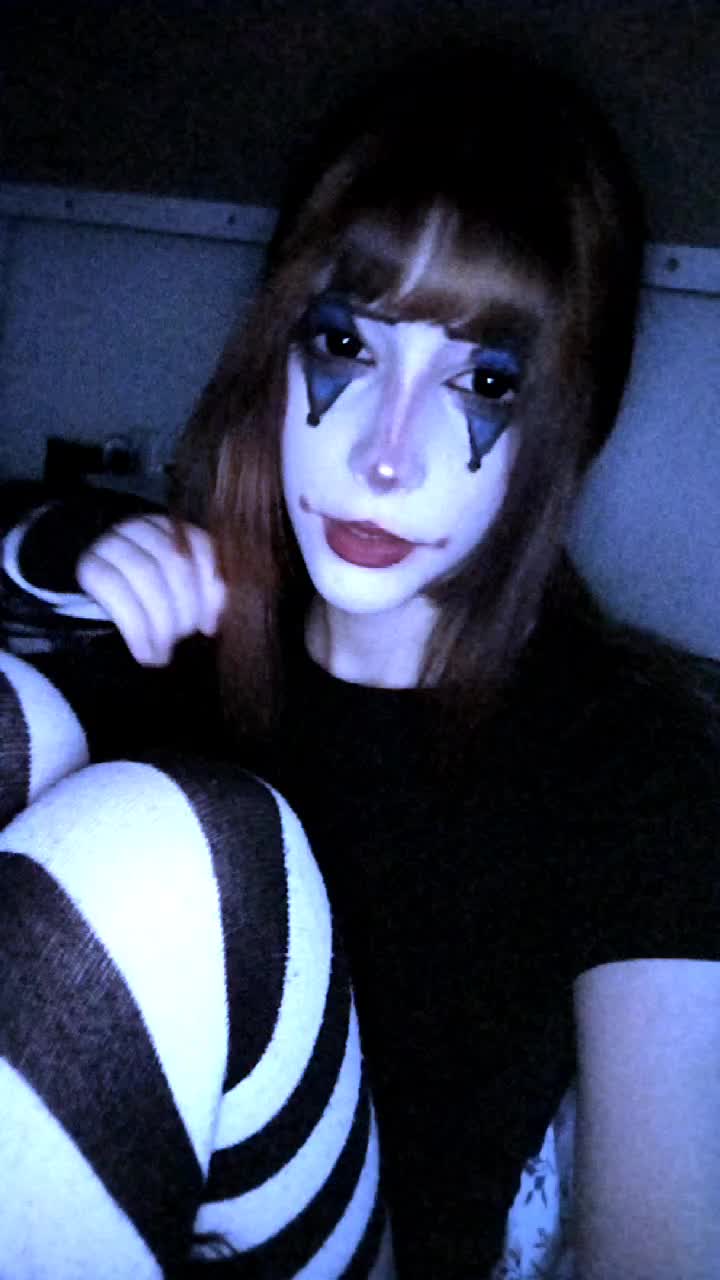 @:x
