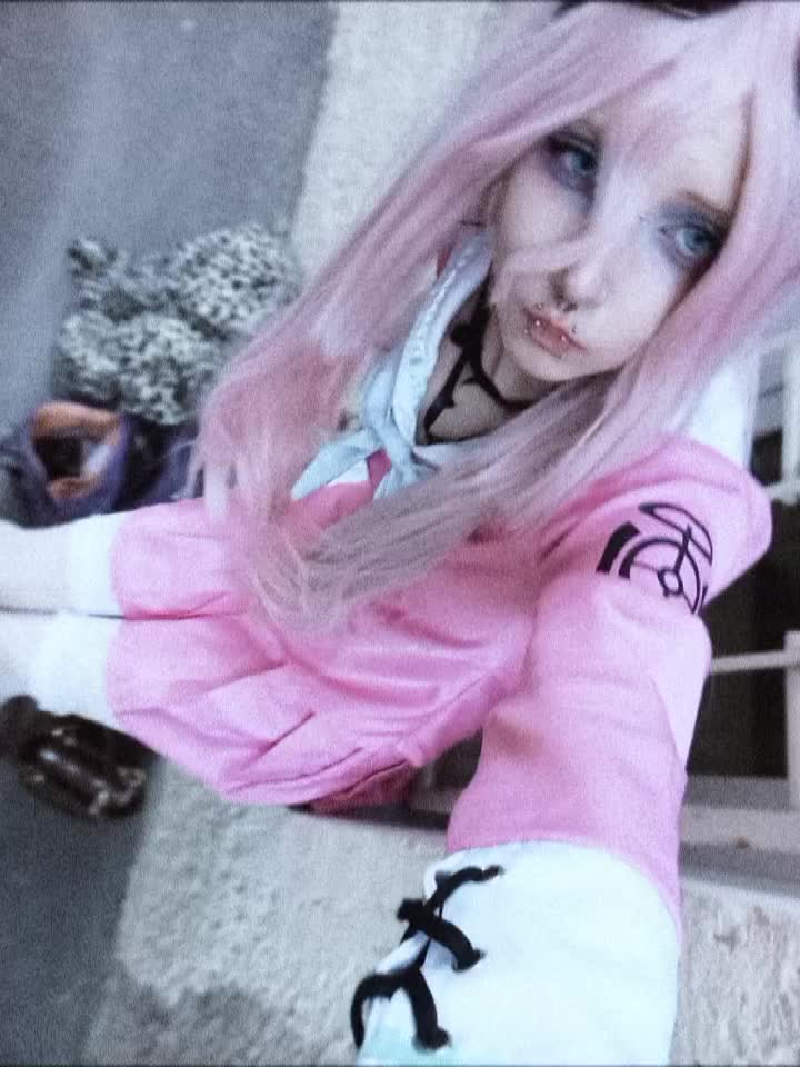 @mika ::🪽🪽