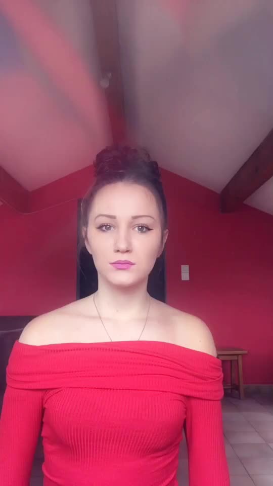 @caroline.tinss