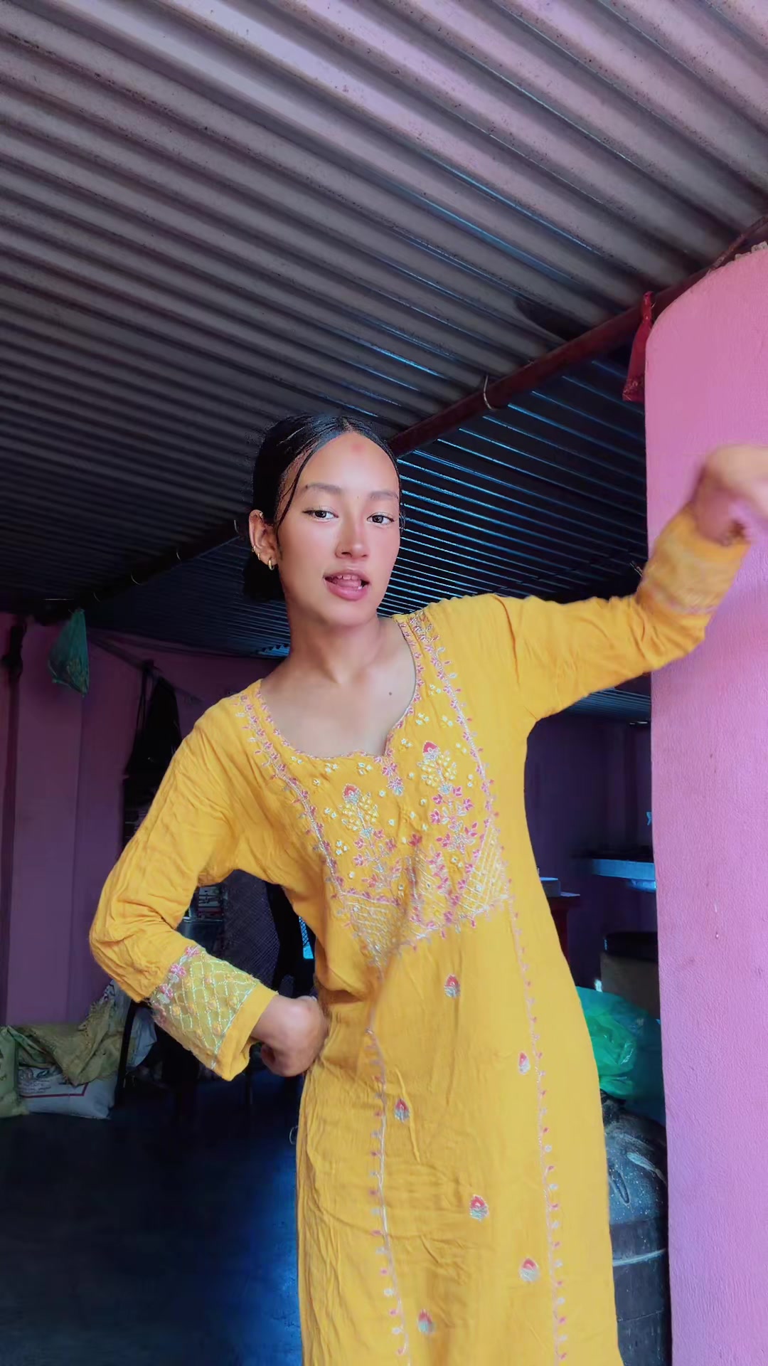 @Parii thakuri 💗🌒
