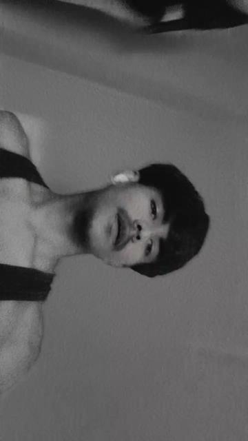 @🖤