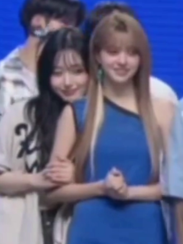 @haelymoly(HEAVY SERENADE)