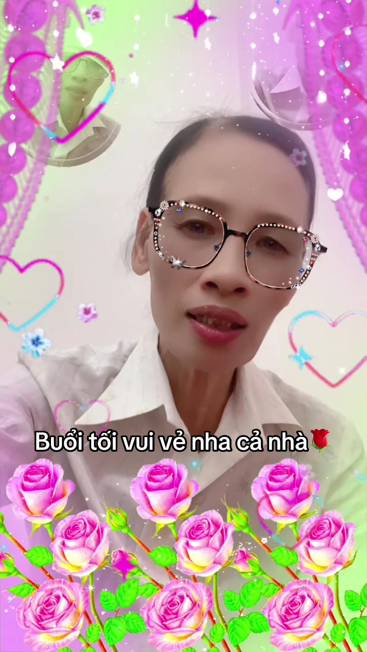 @Cụ b&agrave; phong c&aacute;ch