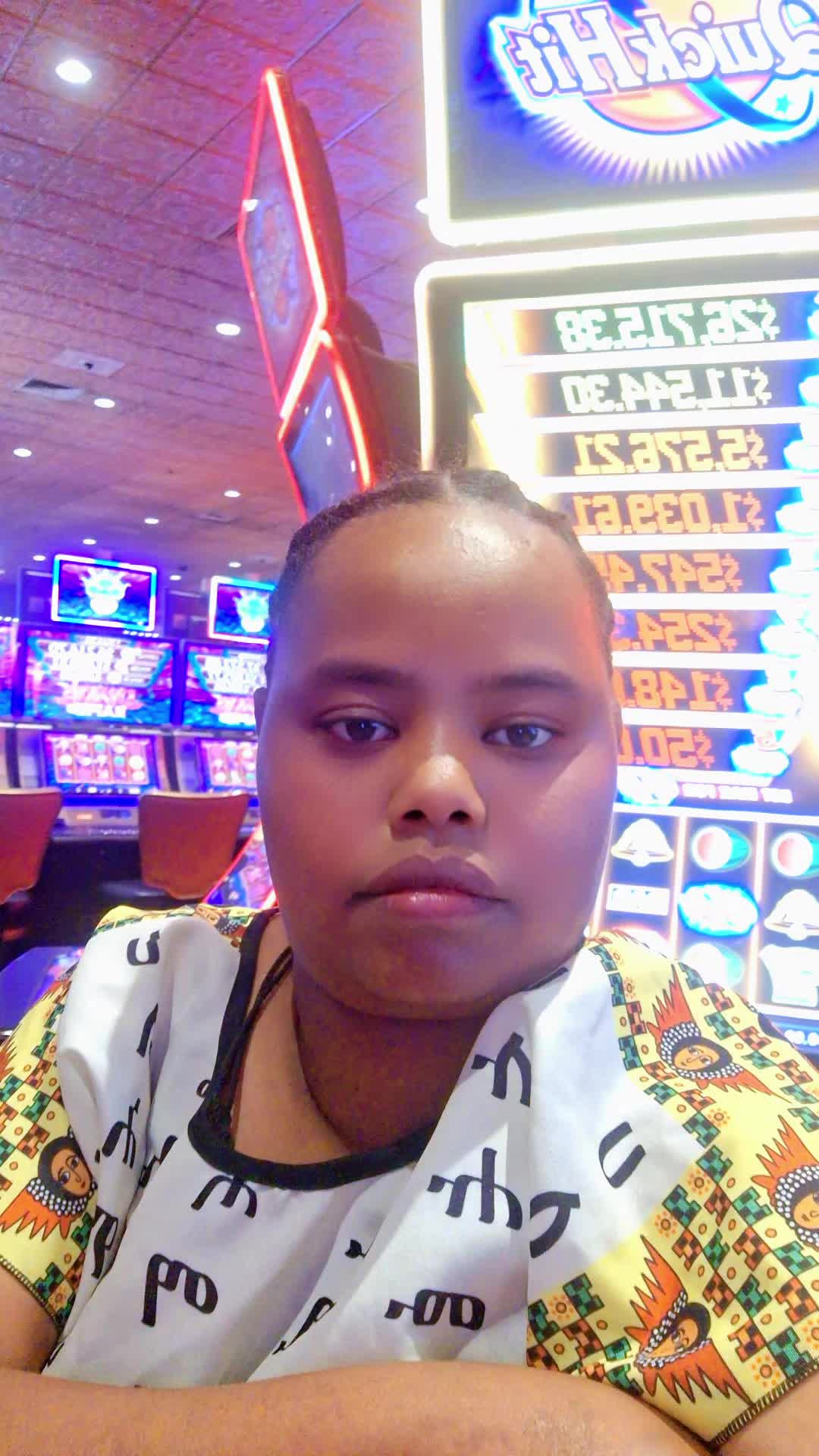 @እግዚአብሔር ፍቅር ና ሠላም ይሰጠኝ