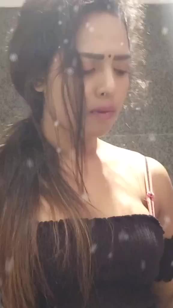 @TINA_PIKU_SARDAR634