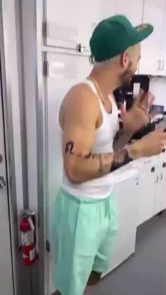 @<3
