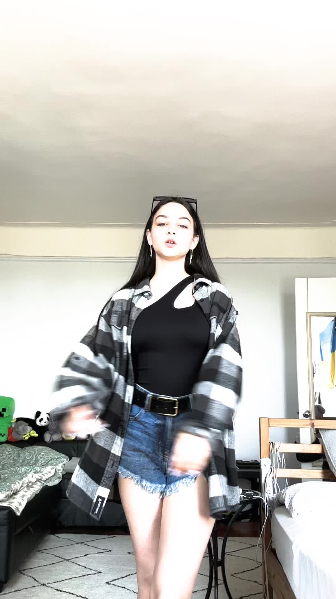 @Ana