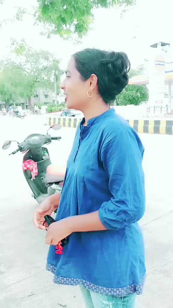 @aarti_bhat75