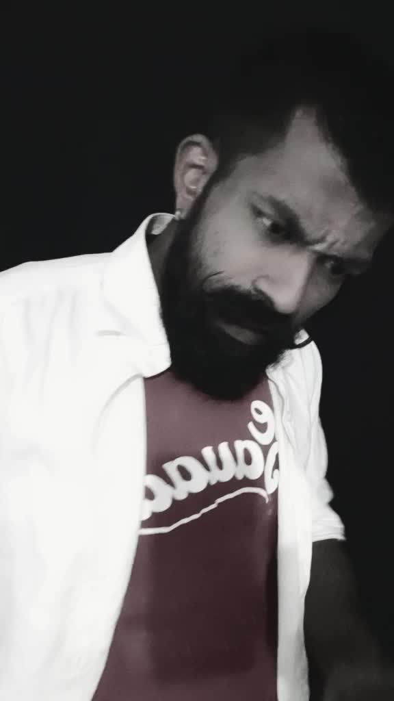 @neelesh.gupta.3701