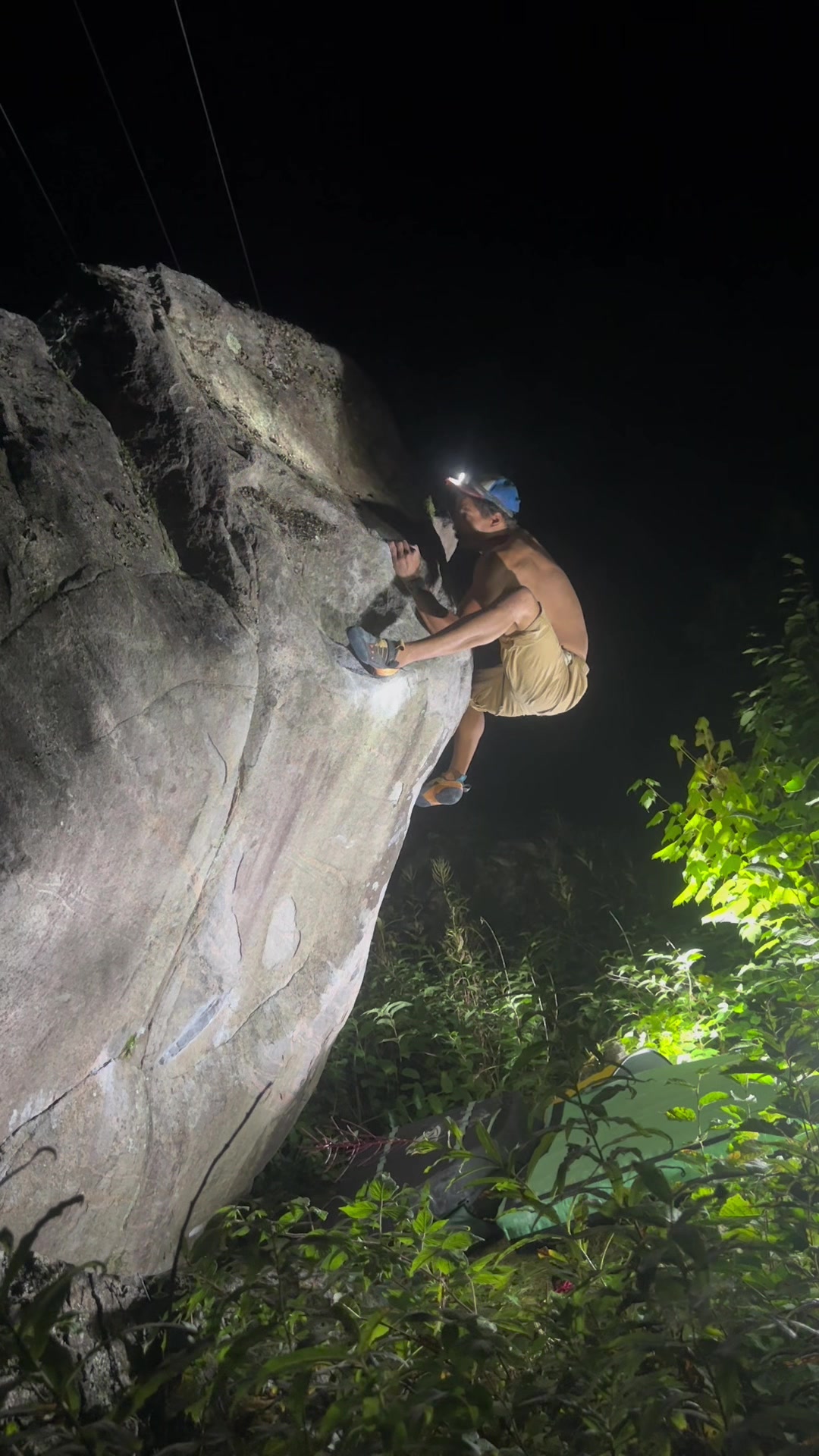 @awetist.climbs