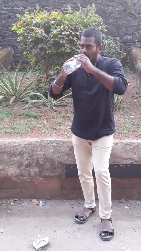 @vigneshTVR