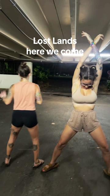 @Kissa Sins