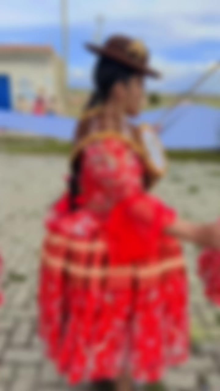 @Cinthia Alondra 🖤