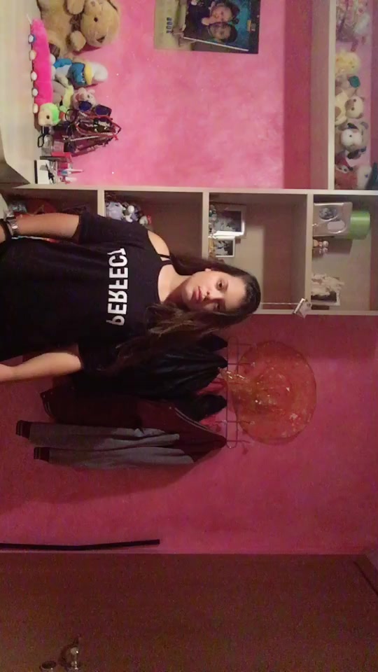 @Valentina 😝