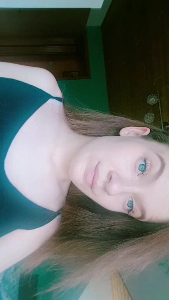 @liz.hkr