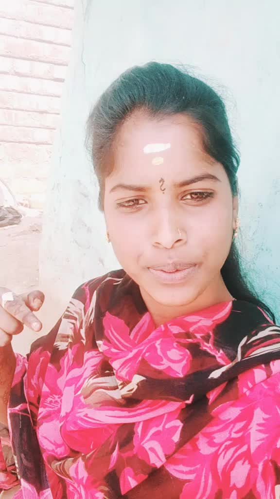 @user548877  anu. 😍