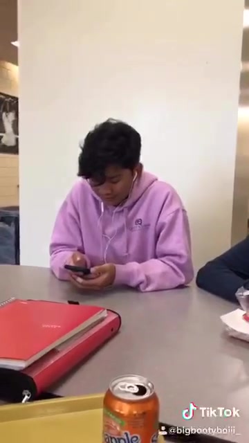 @BorbaLorb