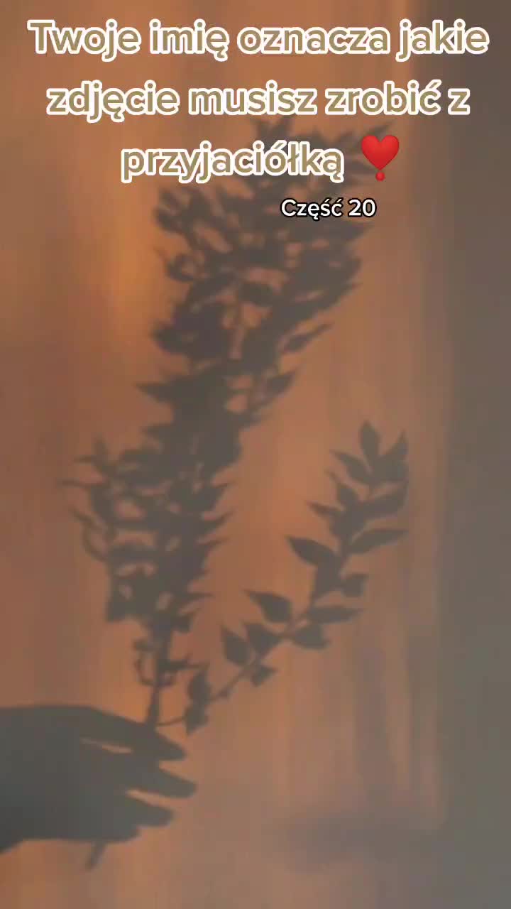 @🐝