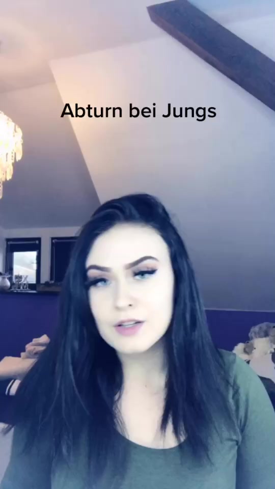 @Laura Jolie