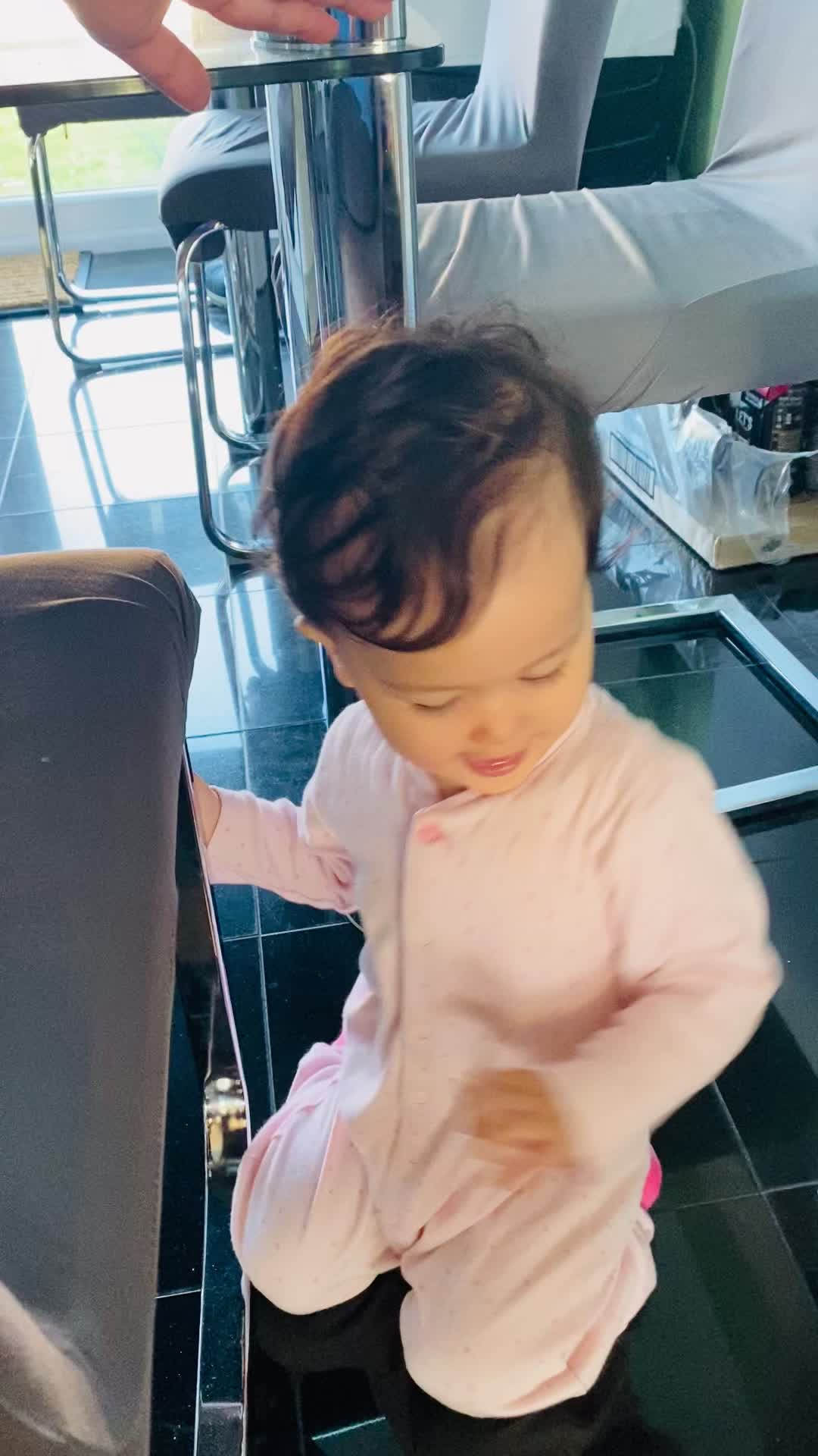 @Amina stanikzai
