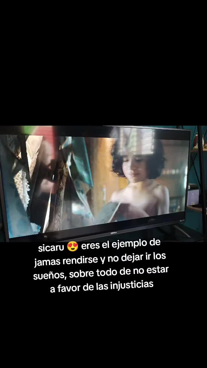 @selenaperez makeup 🕷