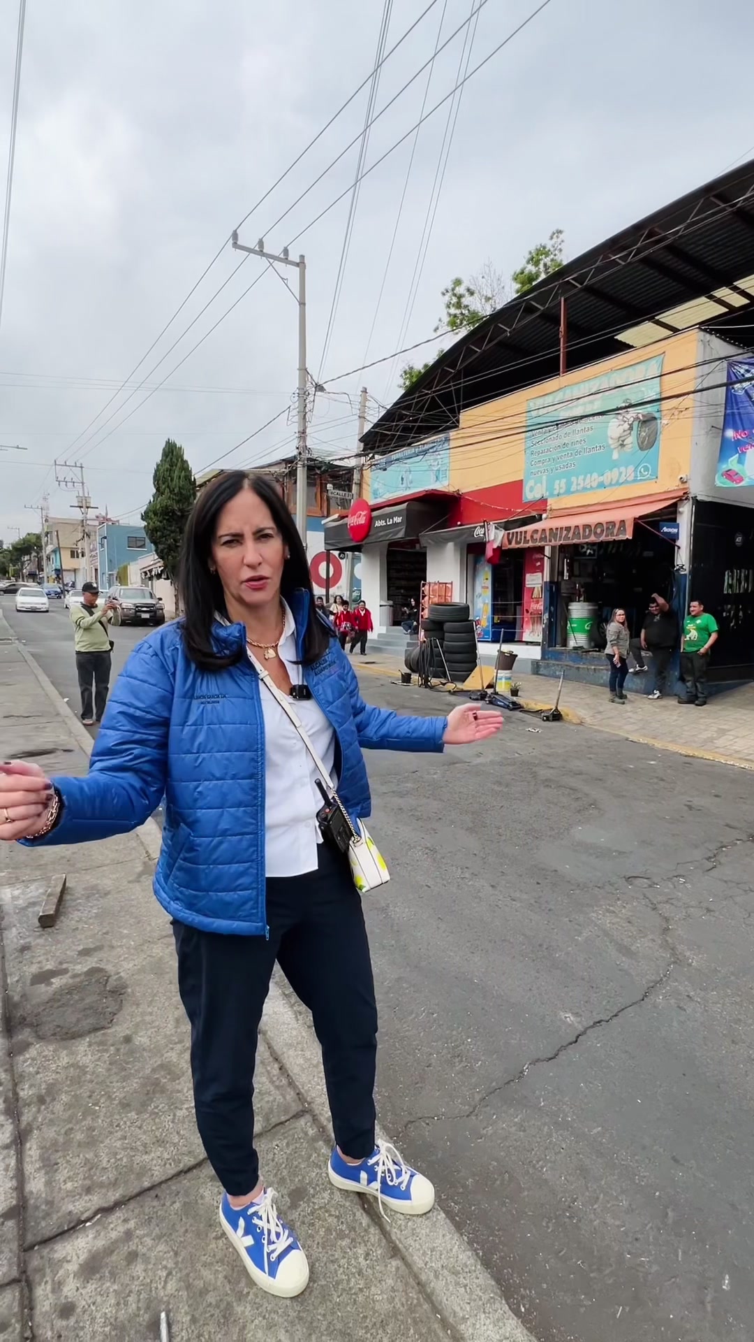 @Lía Limón