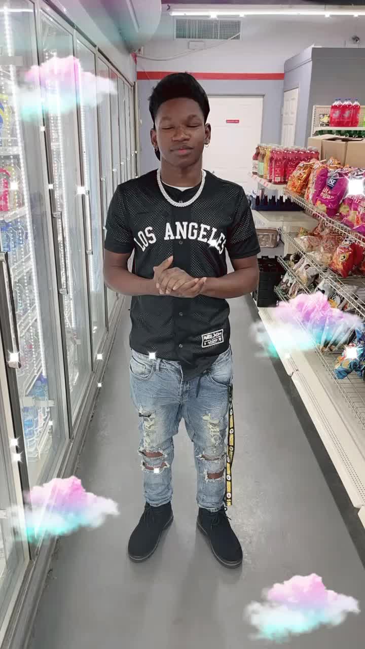 @Dezz