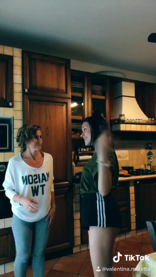 @❌