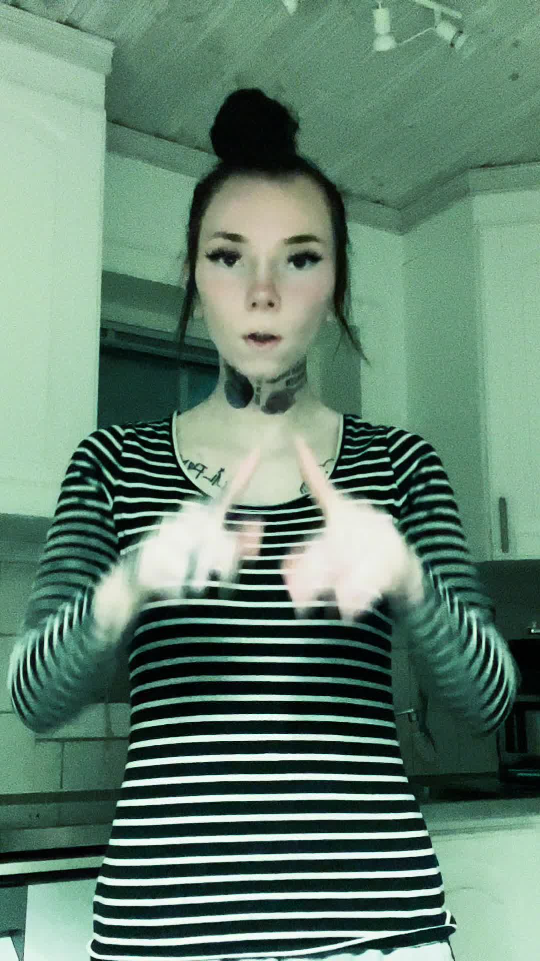 @Lizzieboss