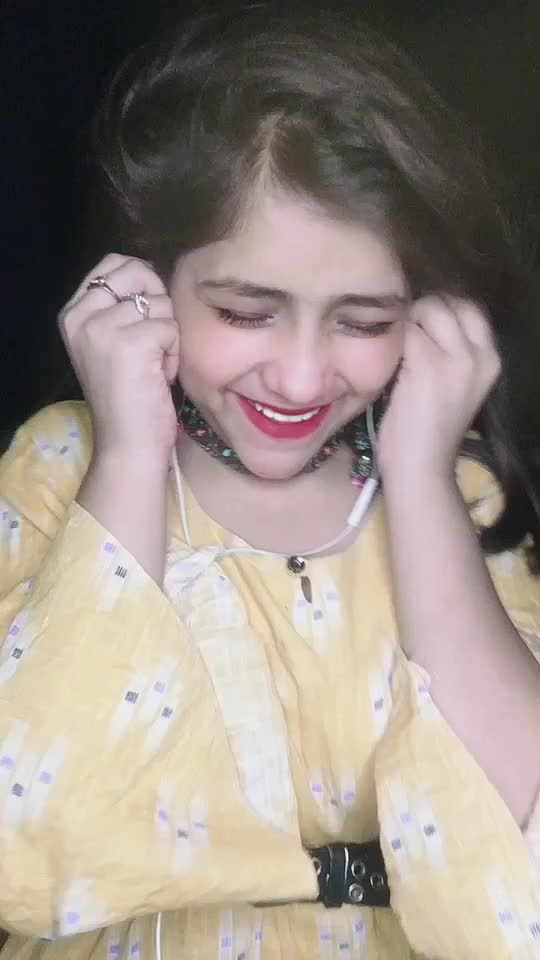 @Sneha Thakur👑👑