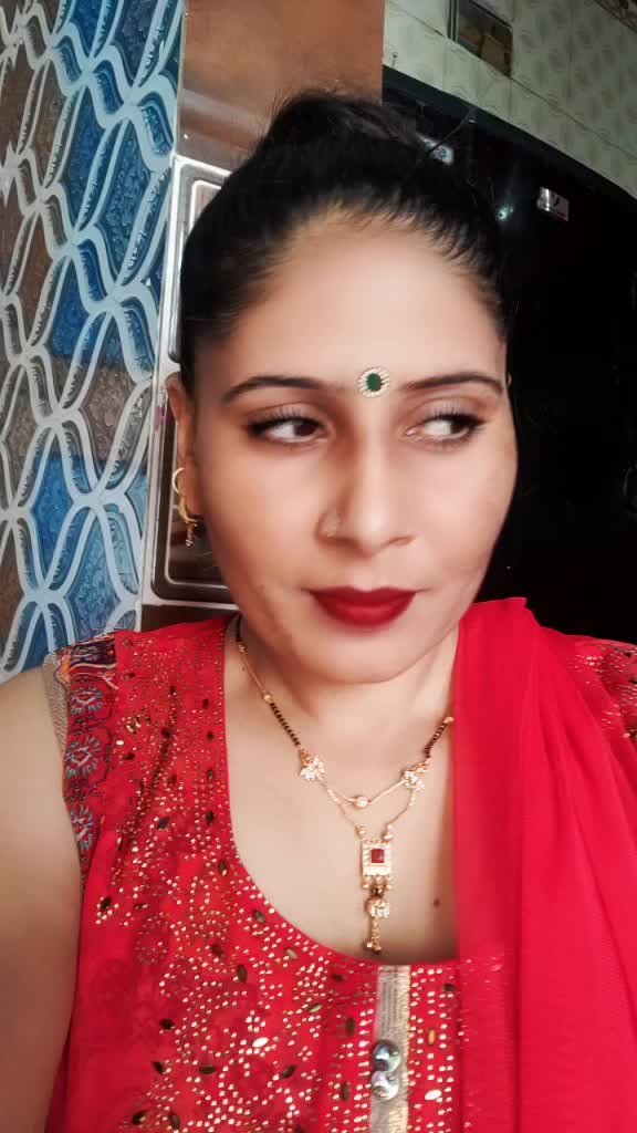 @savi gautam