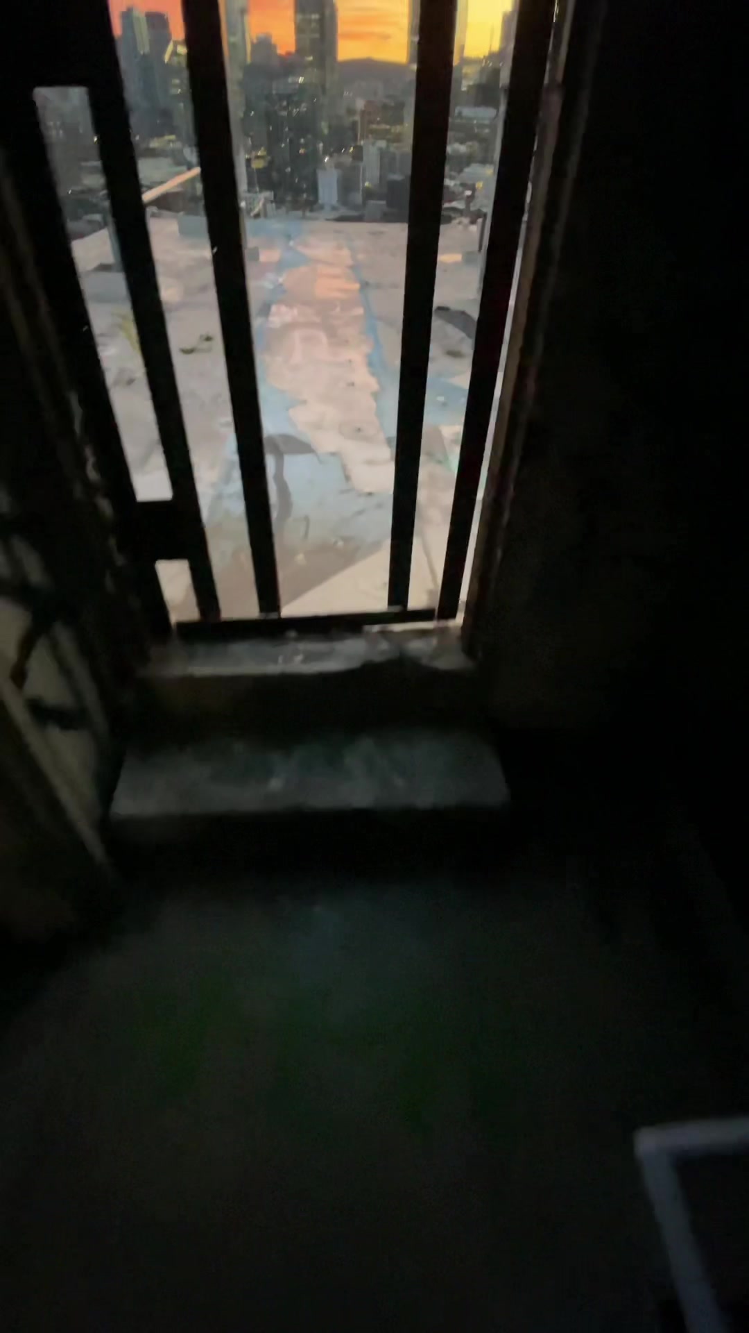 @URBEX_MTL 🔦