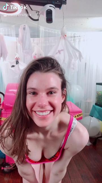 @Universitysmiles