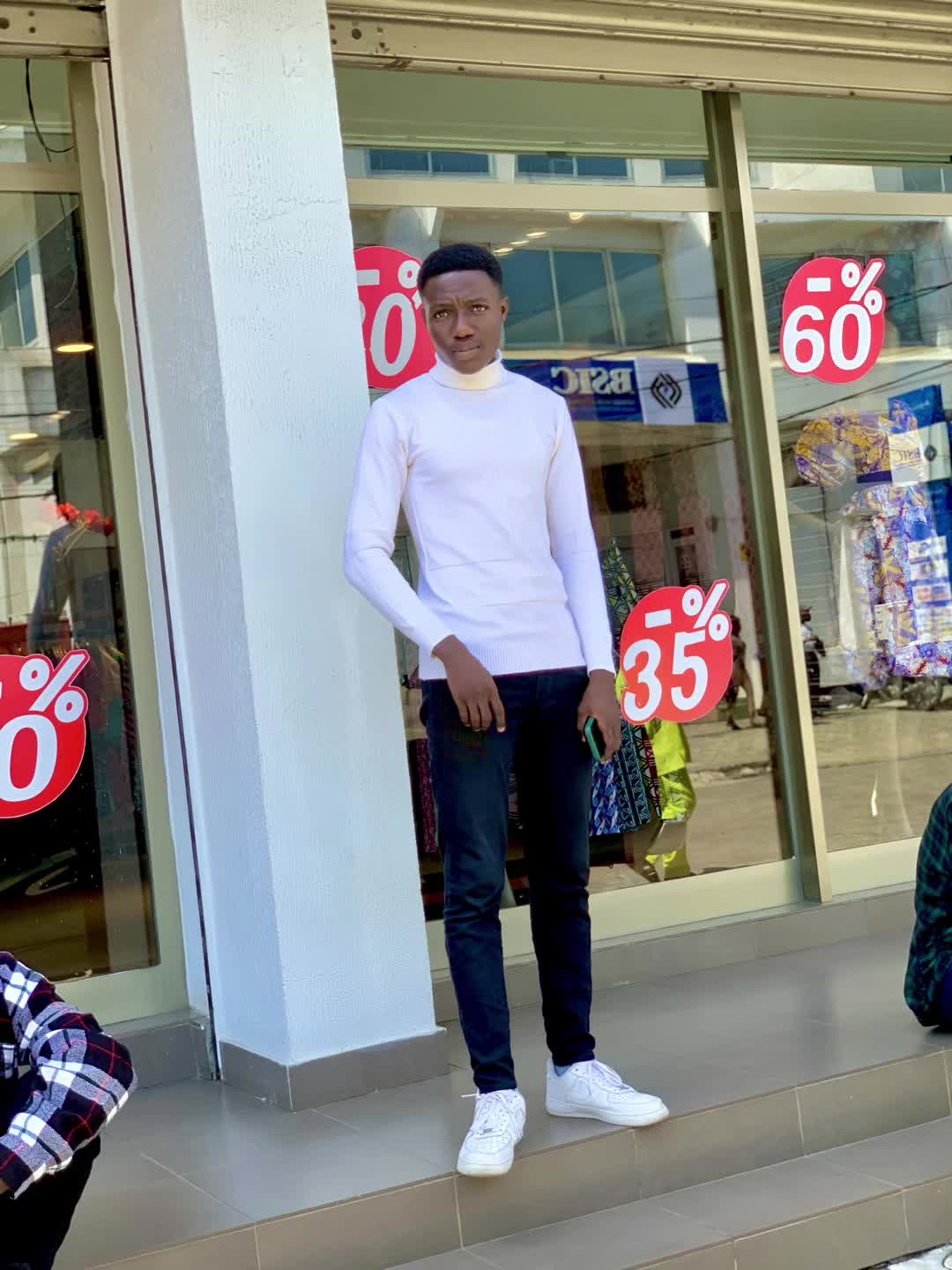 @Aimer Adjovi 🫥🤌