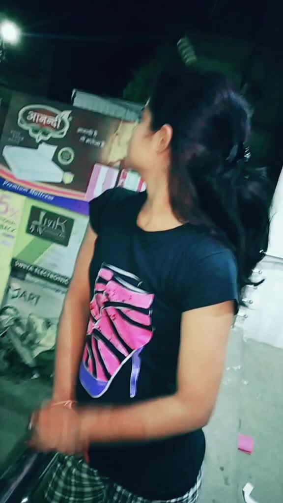 @smile queen.😊