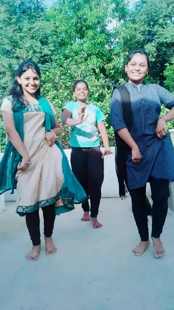 @👭 Preethi💖Pavi👭