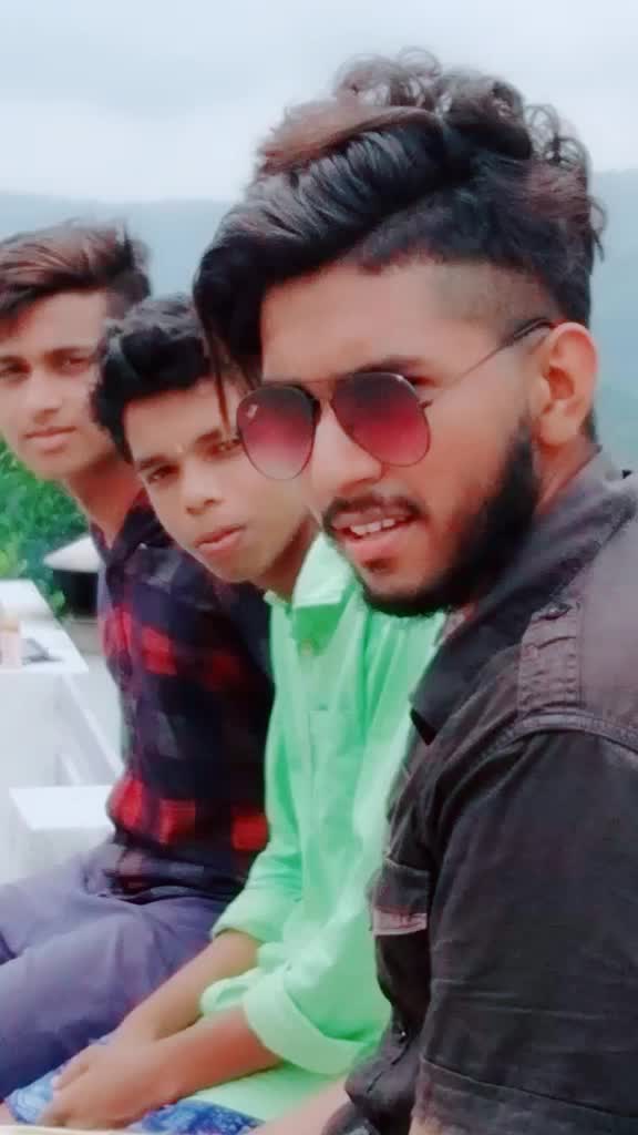 @👑Anzil Mirzaan👑