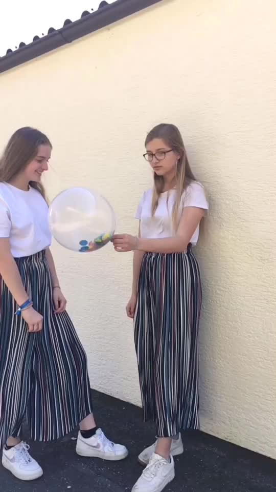 @Elisa & Lisa