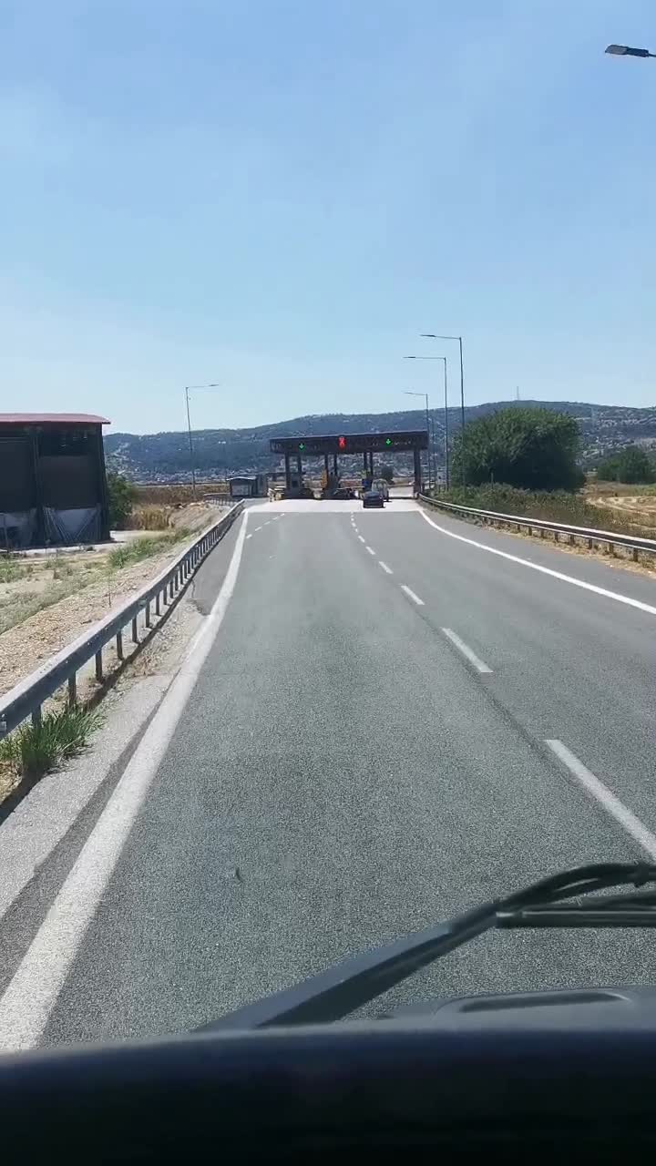 @Kostas Mpakos