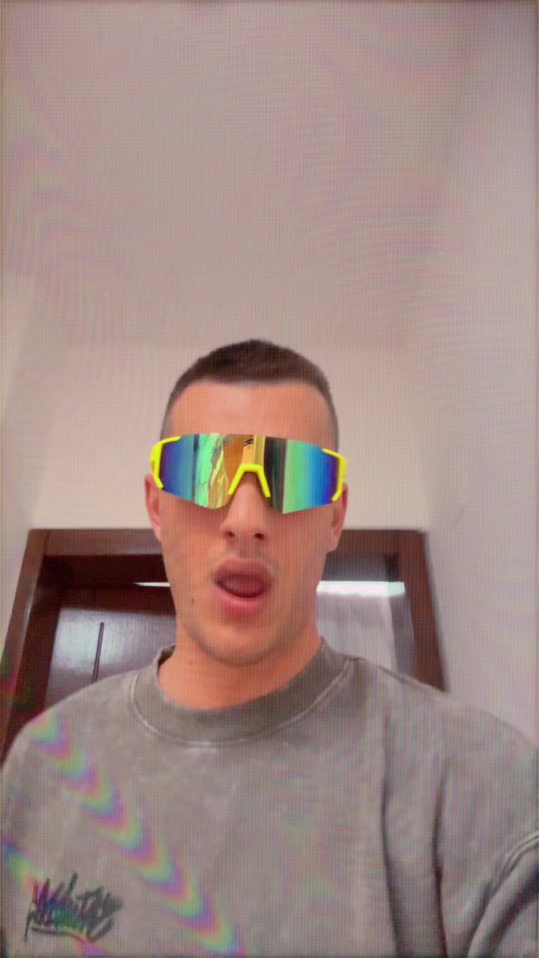 @illajdza