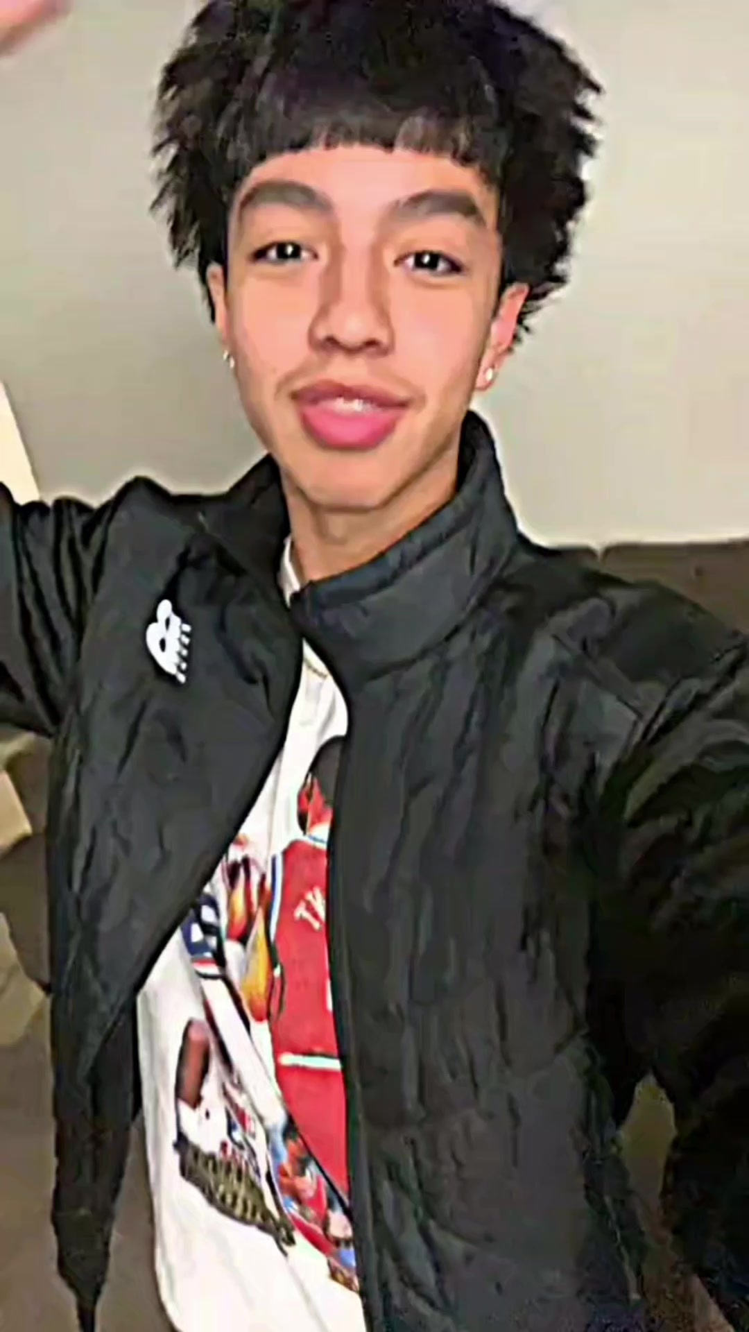 @- 🧟